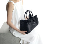 Load image into Gallery viewer, Natura (Mini) in Black