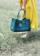 Load image into Gallery viewer, Natura (Large) in Emerald