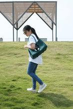 Load image into Gallery viewer, Natura (Large) in Emerald